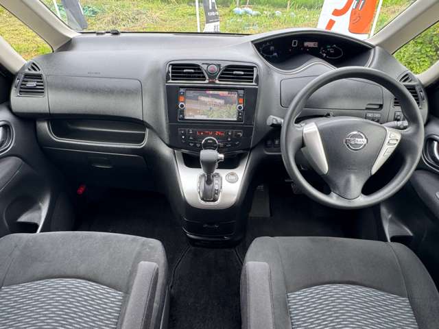 日産 セレナ ２．０ ２０Ｘ Ｓ－ＨＹＢＲＩＤ H25年 (近畿) 99