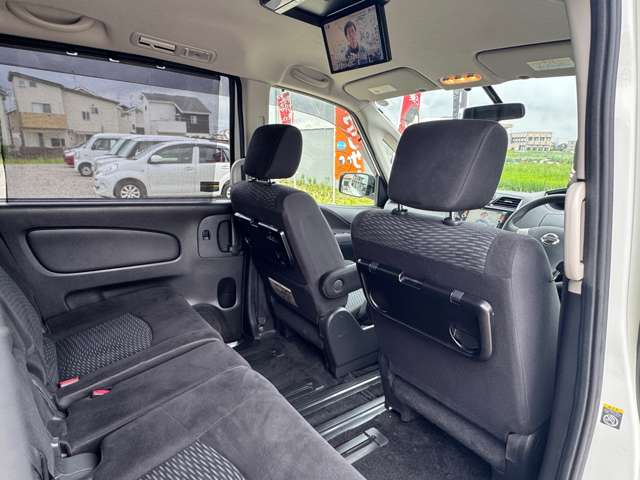 日産 セレナ ２．０ ２０Ｘ Ｓ－ＨＹＢＲＩＤ H25年 (近畿) 99