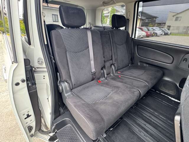 日産 セレナ ２．０ ２０Ｘ Ｓ－ＨＹＢＲＩＤ H25年 (近畿) 99