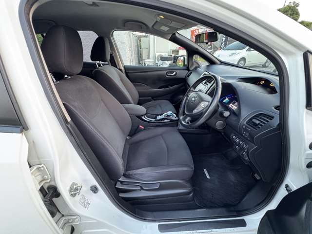 日産 リーフ Ｇ H27年 (近畿) 99
