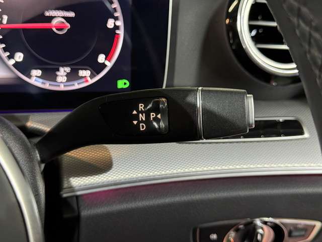 メルセデスベンツ Ｅクラスワゴン Ｅ２２０Ｄ アバンギャルド ディーゼルターボ R1年 (関東) 99