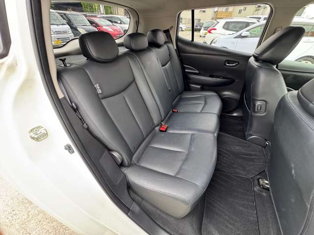 日産 リーフ ３０ＫＷＨ Ｘ H28年 (近畿) 99