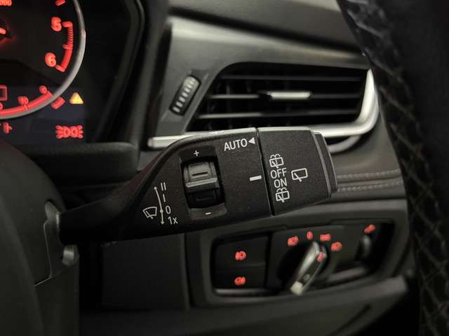 ＢＭＷ ２シリーズグランツアラー ２１８Ｄ Ｘドライブ ラグジュアリー ディーゼルターボ ４ＷＤ H29年 (関東) 99