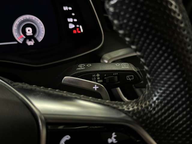 アウディ Ａ６　アバント ５５ ＴＦＳＩ クワトロ Ｓライン ４ＷＤ R2年 (関東) 99