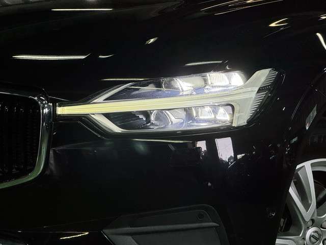 ボルボ ＸＣ６０ Ｔ５ ＡＷＤ モメンタム ４ＷＤ H29年 (関東) 99