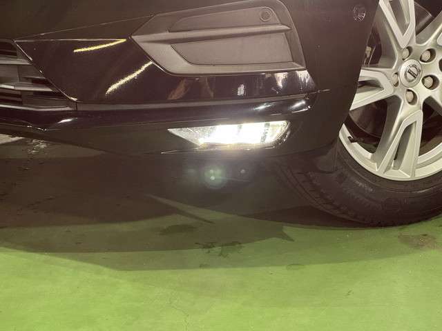 ボルボ ＸＣ６０ Ｔ５ ＡＷＤ モメンタム ４ＷＤ H29年 (関東) 99