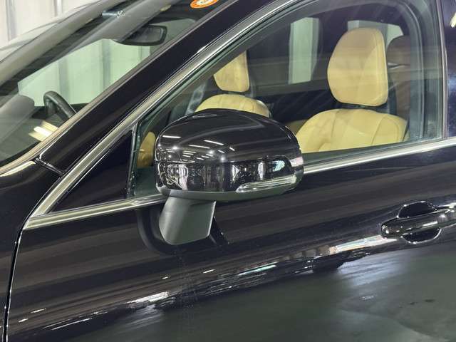 ボルボ ＸＣ６０ Ｔ５ ＡＷＤ モメンタム ４ＷＤ H29年 (関東) 99