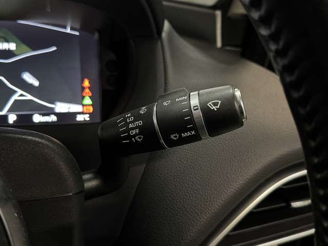 ジャガー ＸＥ プレステージ ２．０Ｌ Ｐ２００ H30年 (関東) 99