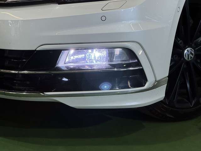フォルクスワーゲン パサートヴァリアント ２．０ＴＳＩ　Ｒライン H28年 (関東) 99