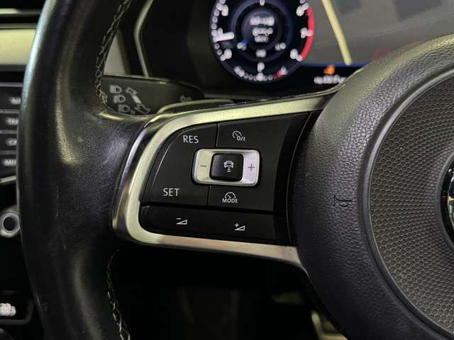 フォルクスワーゲン パサートヴァリアント ２．０ＴＳＩ　Ｒライン H28年 (関東) 99