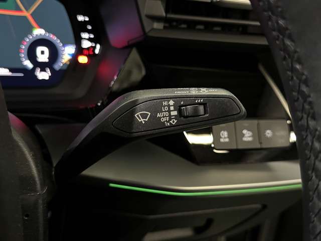 アウディ Ａ３　スポーツバック ３０ ＴＦＳＩ アドバンスト R4年 (関東) 99
