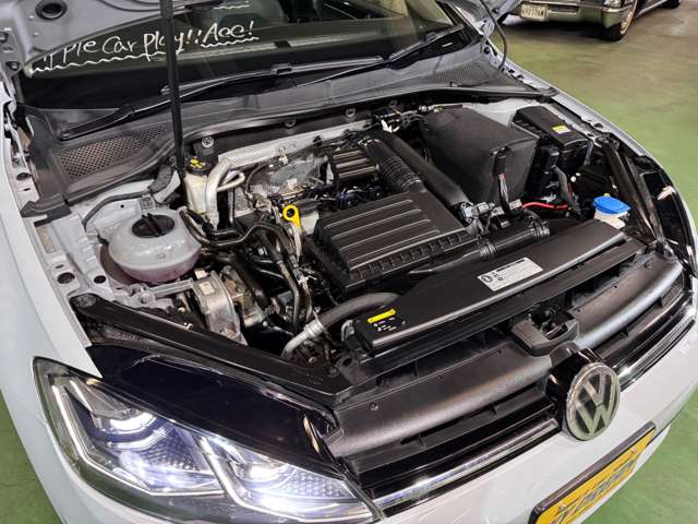 フォルクスワーゲン ゴルフ ＴＳＩ　ハイライン H29年 (関東) 99