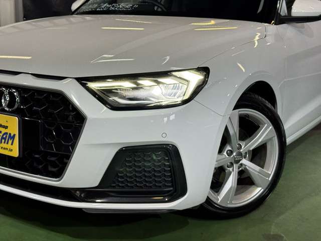 アウディ Ａ１　スポーツバック ３５ ＴＦＳＩ アドバンスト R2年 (関東) 99