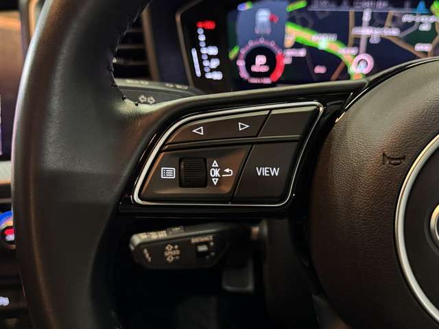 アウディ Ａ１　スポーツバック ３５ ＴＦＳＩ アドバンスト R2年 (関東) 99