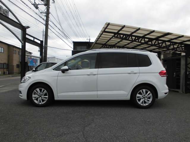 フォルクスワーゲン ゴルフトゥーラン ＴＤＩ コンフォートライン ディーゼルターボ R4年 (近畿) 99