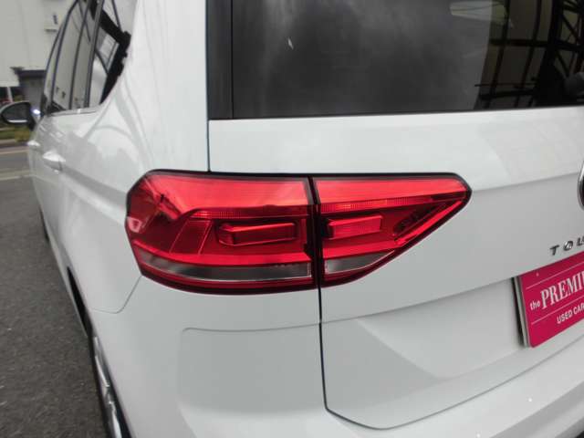 フォルクスワーゲン ゴルフトゥーラン ＴＤＩ コンフォートライン ディーゼルターボ R4年 (近畿) 99