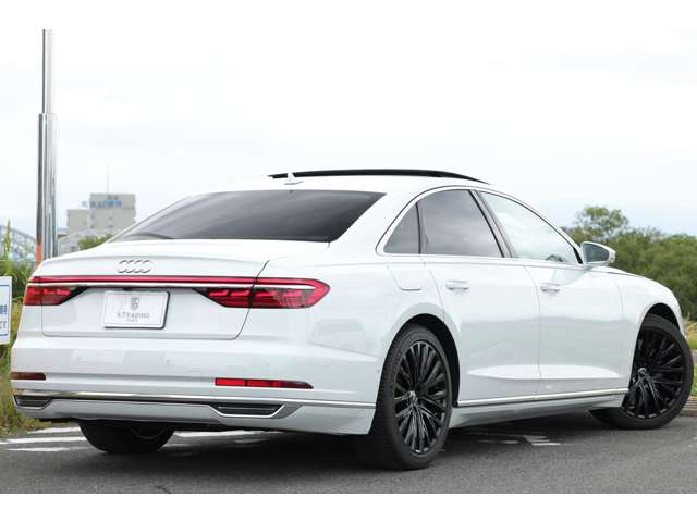 アウディ Ａ８ ６０ ＴＦＳＩ クワトロ ４ＷＤ R1年 (東海) 99
