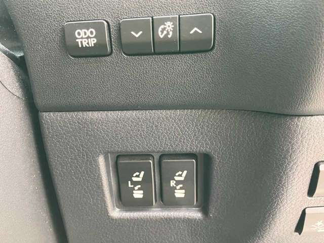 レクサス ＮＸ３００ｈ バージョンＬ H27年 (四国) 99
