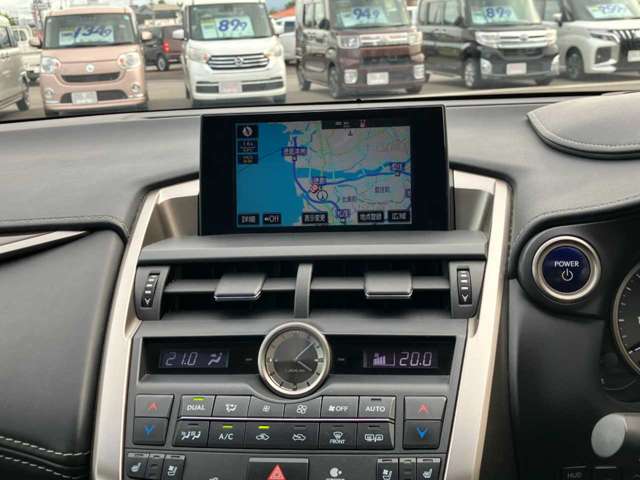 レクサス ＮＸ３００ｈ バージョンＬ H27年 (四国) 99