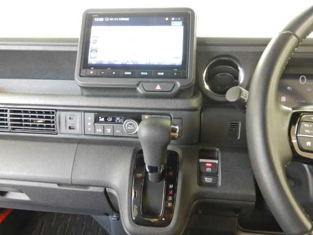 ホンダ Ｎ　ＢＯＸ カスタム ６６０ ターボ R5年 (九州・沖縄) 99