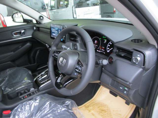 ホンダ ヴェゼル １．５ Ｅ：ＨＥＶ Ｚ R8年 (関東) 99