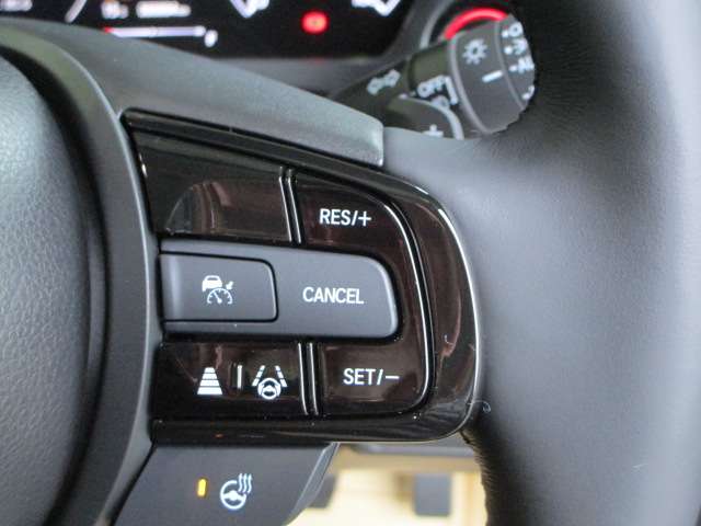 ホンダ ヴェゼル １．５ Ｅ：ＨＥＶ Ｚ R8年 (関東) 99