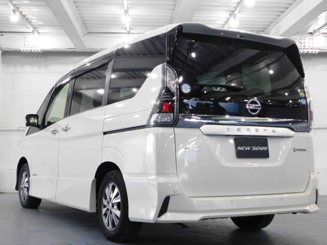 日産 セレナ １．２ Ｅ－ＰＯＷＥＲ ハイウェイスター Ｖ R1年 (近畿) 99