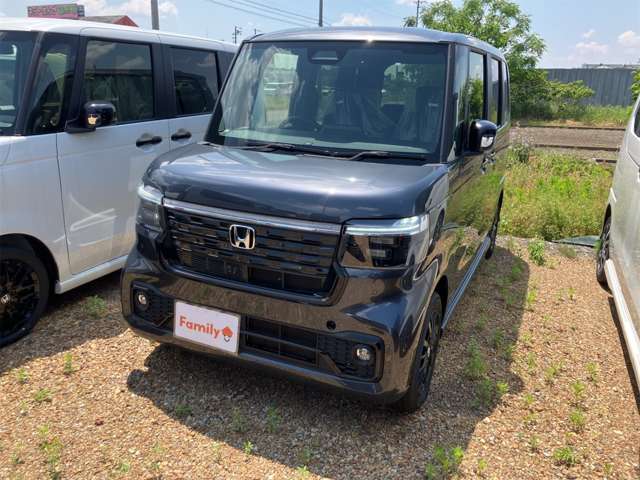 ホンダ Ｎ　ＢＯＸ カスタム ６６０ ブラック スタイル R8年 (東海) 99