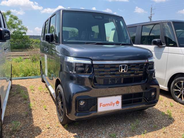 ホンダ Ｎ　ＢＯＸ カスタム ６６０ ブラック スタイル R8年 (東海) 99