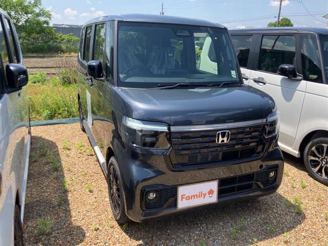 ホンダ Ｎ　ＢＯＸ カスタム ６６０ ブラック スタイル R8年 (東海) 99