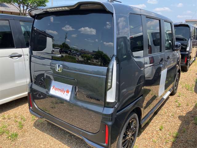 ホンダ Ｎ　ＢＯＸ カスタム ６６０ ブラック スタイル R8年 (東海) 99