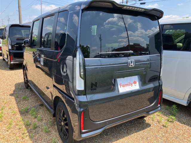 ホンダ Ｎ　ＢＯＸ カスタム ６６０ ブラック スタイル R8年 (東海) 99