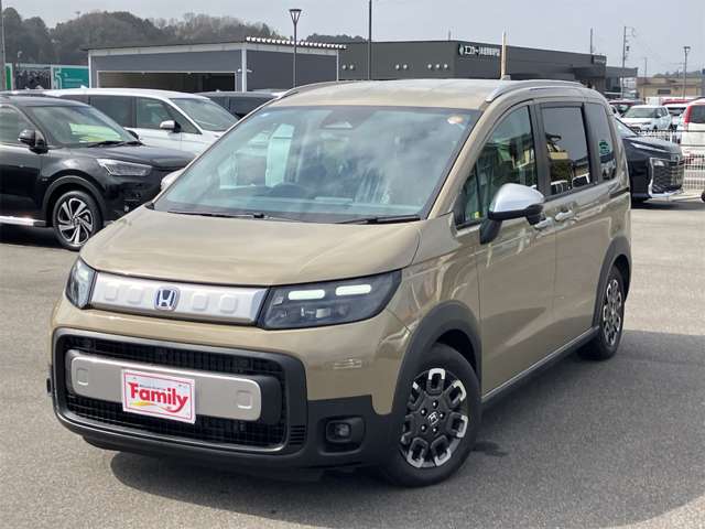 ホンダ フリード　ハイブリッド １．５ Ｅ：ＨＥＶ クロスター R7年 (東海) 99