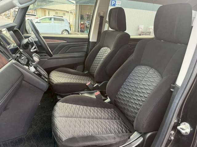 三菱 デリカ　Ｄ：５ ２．２ オール ブラックス エディション ディーゼルターボ ４ＷＤ R2年 (東海) 99