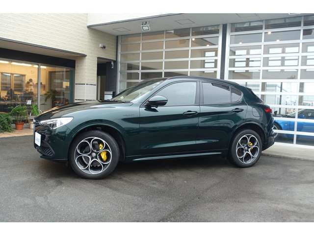 アルファロメオ ステルヴィオ ２．０ ターボ Ｑ４ ヴェローチェ ４ＷＤ R4年 (東海) 99