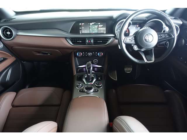 アルファロメオ ステルヴィオ ２．０ ターボ Ｑ４ ヴェローチェ ４ＷＤ R4年 (東海) 99