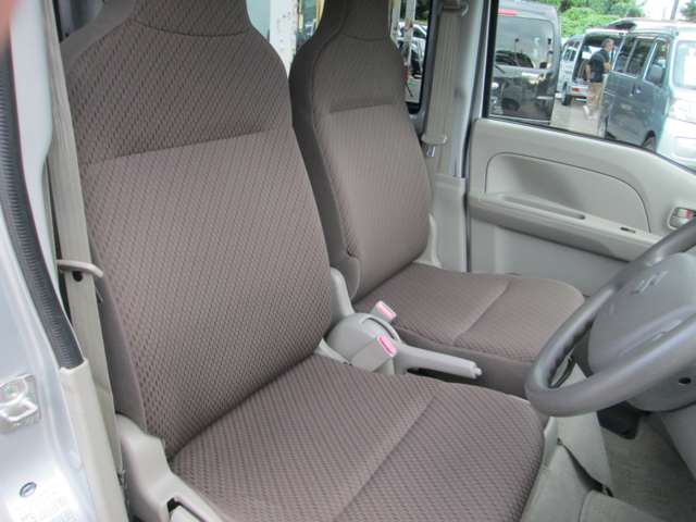 スズキ エブリイ ６６０ ＰＣ ハイルーフ ５ＡＧＳ車 ４ＷＤ H27年 (関東) 99