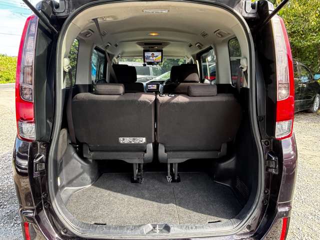 トヨタ エスクァイア　ハイブリッド １．８ ハイブリッド ＸＩ H26年 (関東) 99