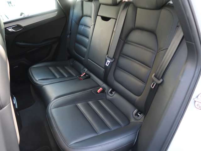 ポルシェ マカン ターボ ＰＤＫ ４ＷＤ H28年 (関東) 99