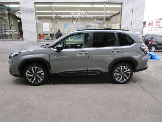 スバル フォレスター　ハイブリッド ２．５ プレミアム Ｓ：ＨＥＶ ＥＸ ４ＷＤ R8年 (関東) 99