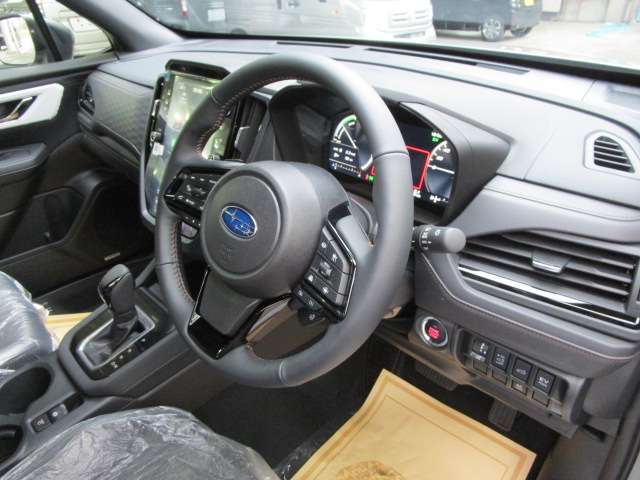 スバル フォレスター　ハイブリッド ２．５ プレミアム Ｓ：ＨＥＶ ＥＸ ４ＷＤ R8年 (関東) 99