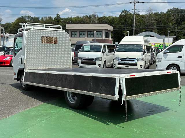 いすゞ エルフ ３．０ ハイキャブ ロング フルフラットロー ディーゼルターボ R2年 (関東) 99