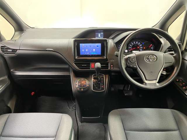 トヨタ ヴォクシー ２．０ Ｘ R1年 (甲信越・北陸) 99