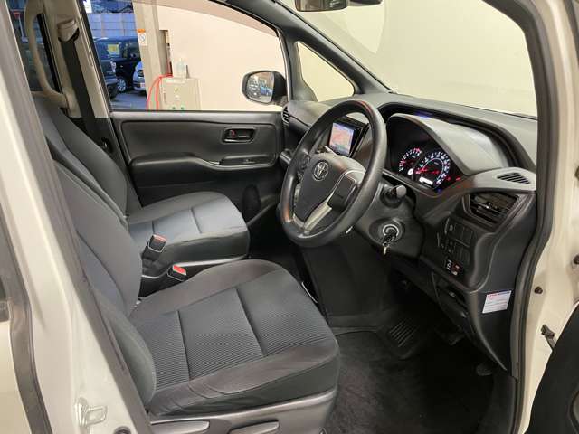 トヨタ ヴォクシー ２．０ Ｘ R1年 (甲信越・北陸) 99