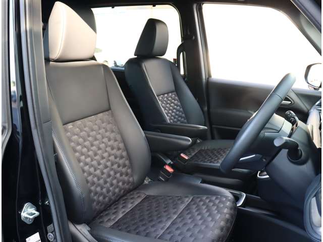 トヨタ ヴォクシー １．８ ハイブリッド Ｓ－Ｚ R5年 (関東) 99