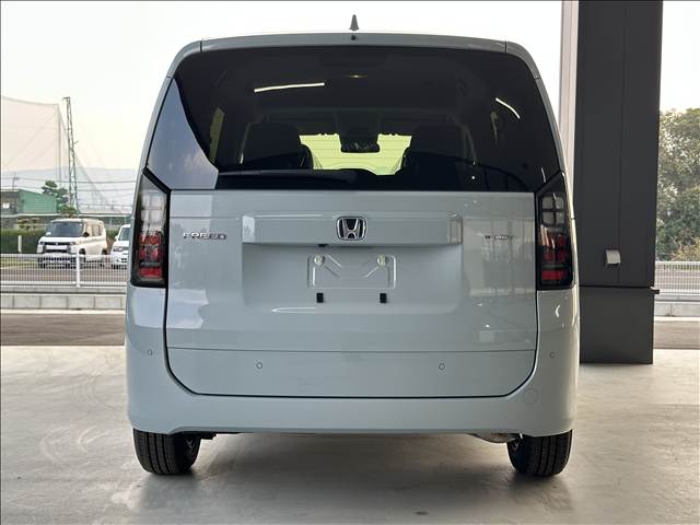 ホンダ フリード　ハイブリッド １．５ Ｅ：ＨＥＶ エアー ＥＸ R7年 (九州・沖縄) 99