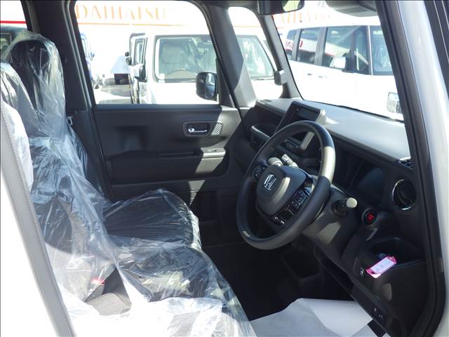 ホンダ Ｎ　ＢＯＸ カスタム ６６０ R7年 (九州・沖縄) 99