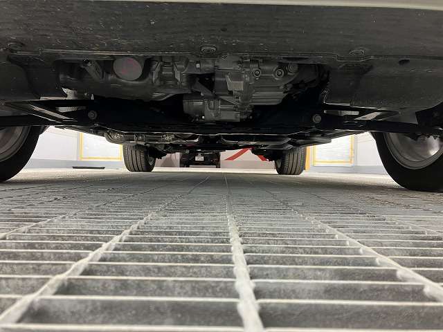 ホンダ ヴェゼル １．５ Ｅ：ＨＥＶ Ｚ ４ＷＤ R4年 (東北) 99