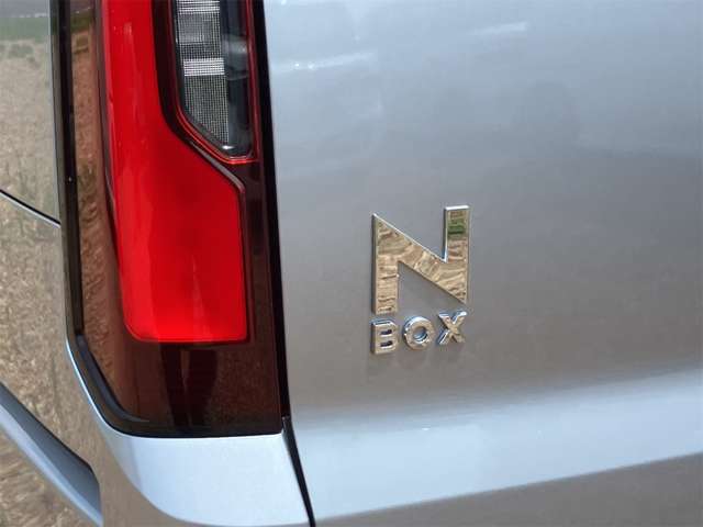 ホンダ Ｎ　ＢＯＸ ６６０ R8年 (東海) 99