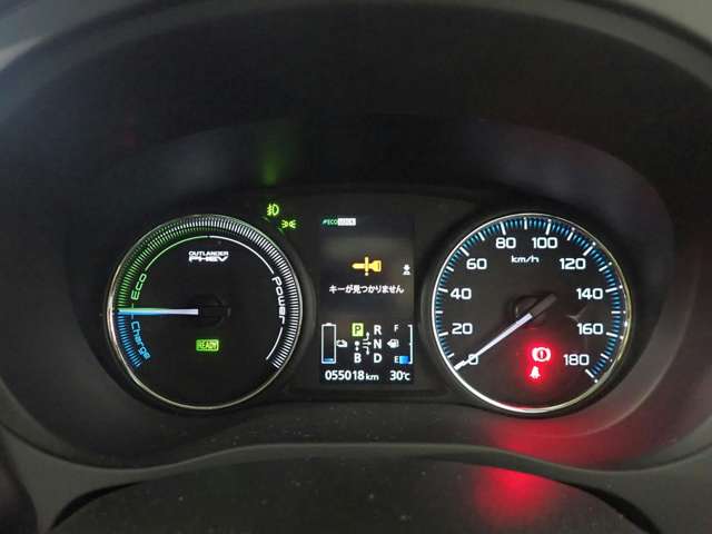 三菱 アウトランダーＰＨＥＶ ２．０ Ｇ ４ＷＤ H26年 (近畿) 99